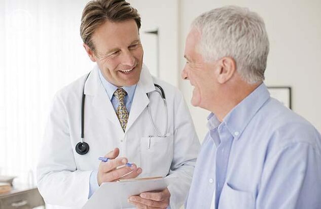 It is the responsibility of the urologist to prescribe medication for prostatitis